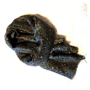 Banana Republic green leopard print scarf